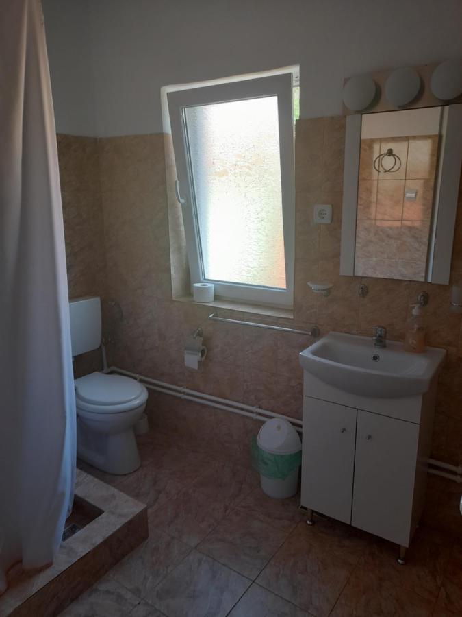 Casa Valea Morilor Guest House Eftimie Murgu Exterior photo
