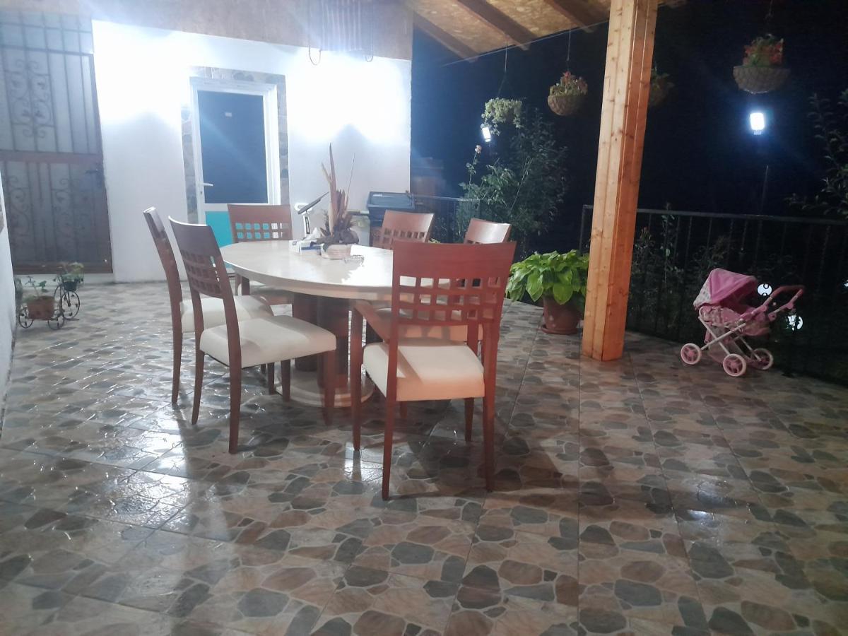Casa Valea Morilor Guest House Eftimie Murgu Exterior photo